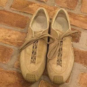 Christian Dior admit it sneaker beige